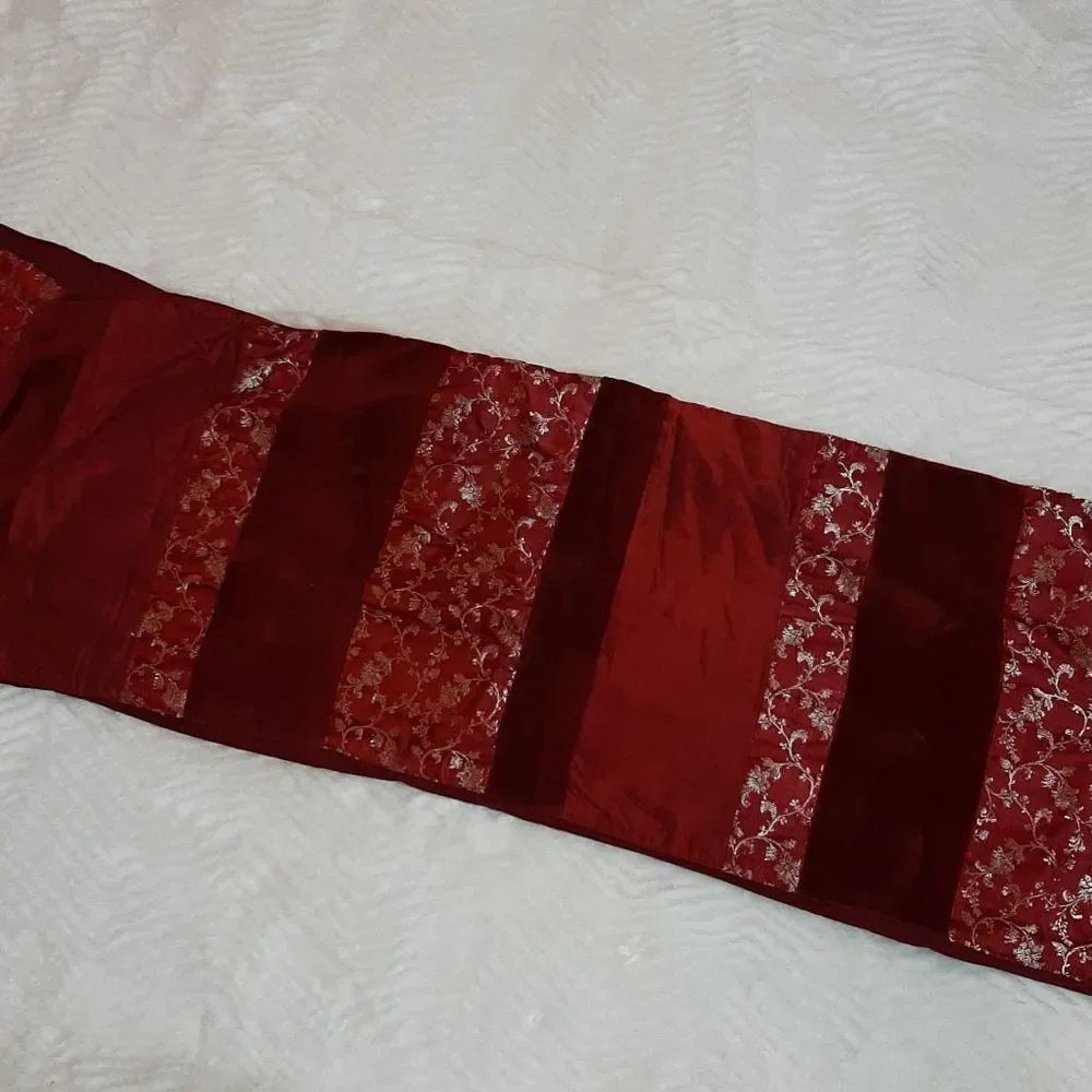 Crate & Barrel Christmas Red Velour‎ Gold Engraved Holly Table Runner 90 L